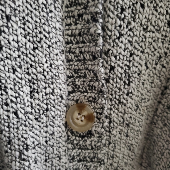 Francesca's Oversized Sweater - Picture 2 of 3